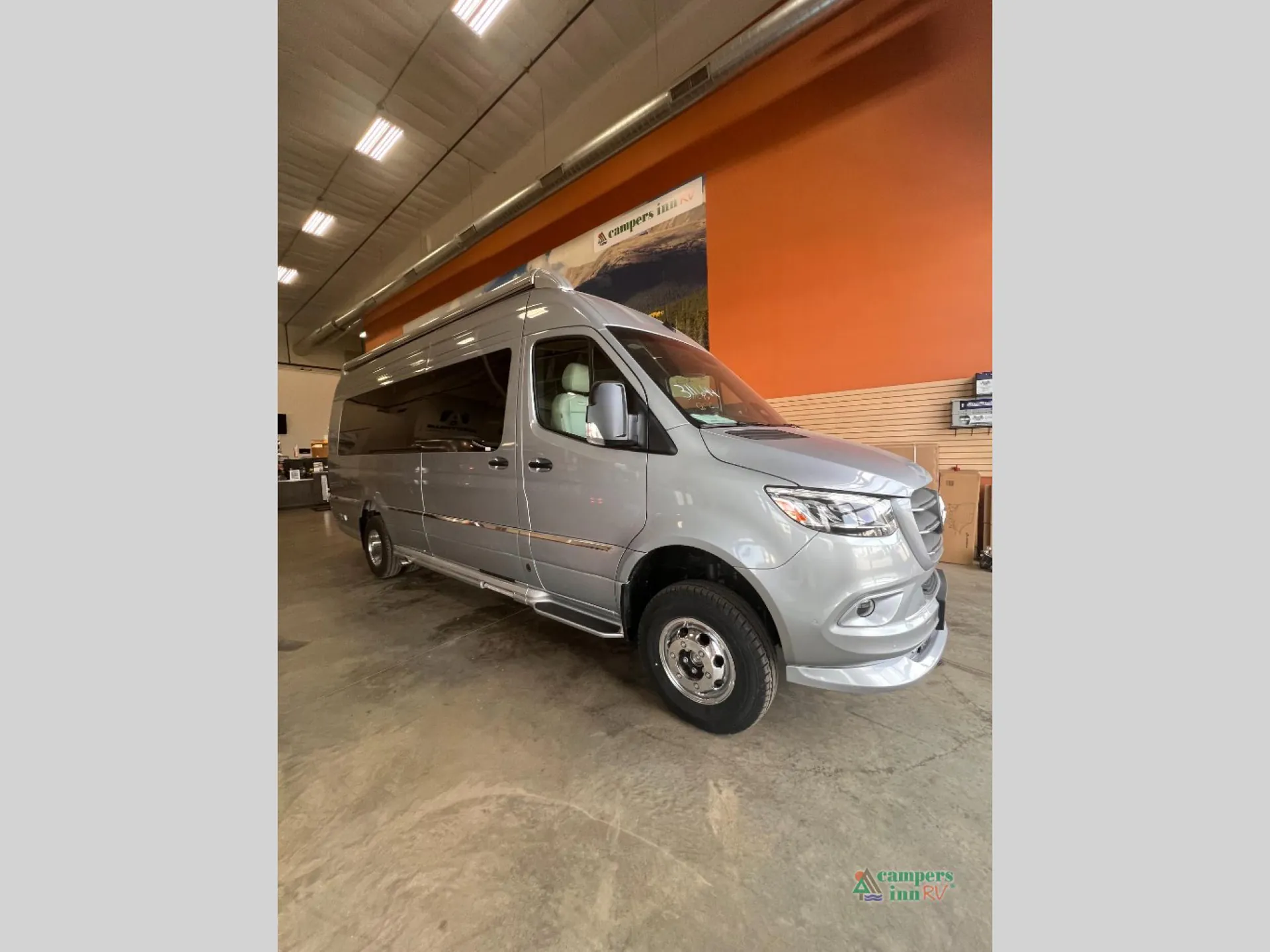 2025 Airstream Interstate AWD - Photo 2