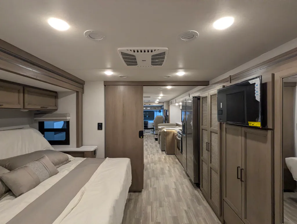 2027 Thor Motor Coach Windsport 36H, Photos photo 42