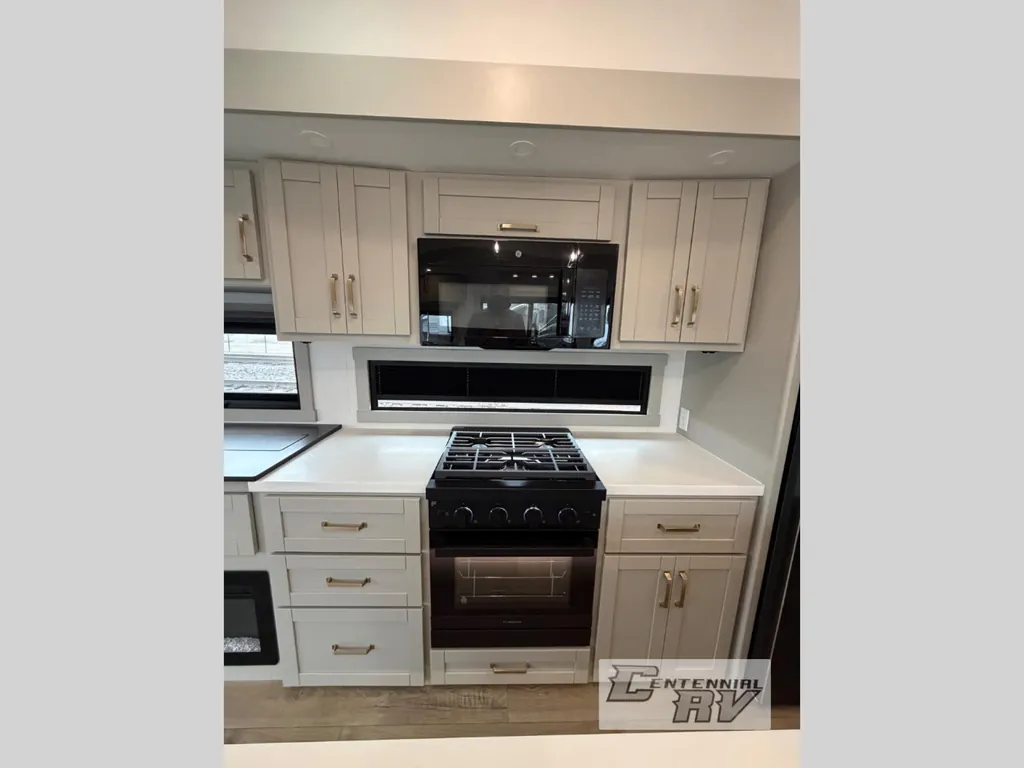 2026 Brinkley Model Z 3600, Photos photo 28