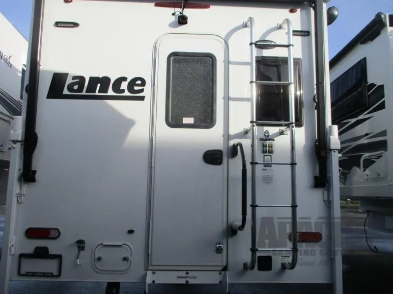 2026 Lance Lance Truck Campers New    850 - Photo 4