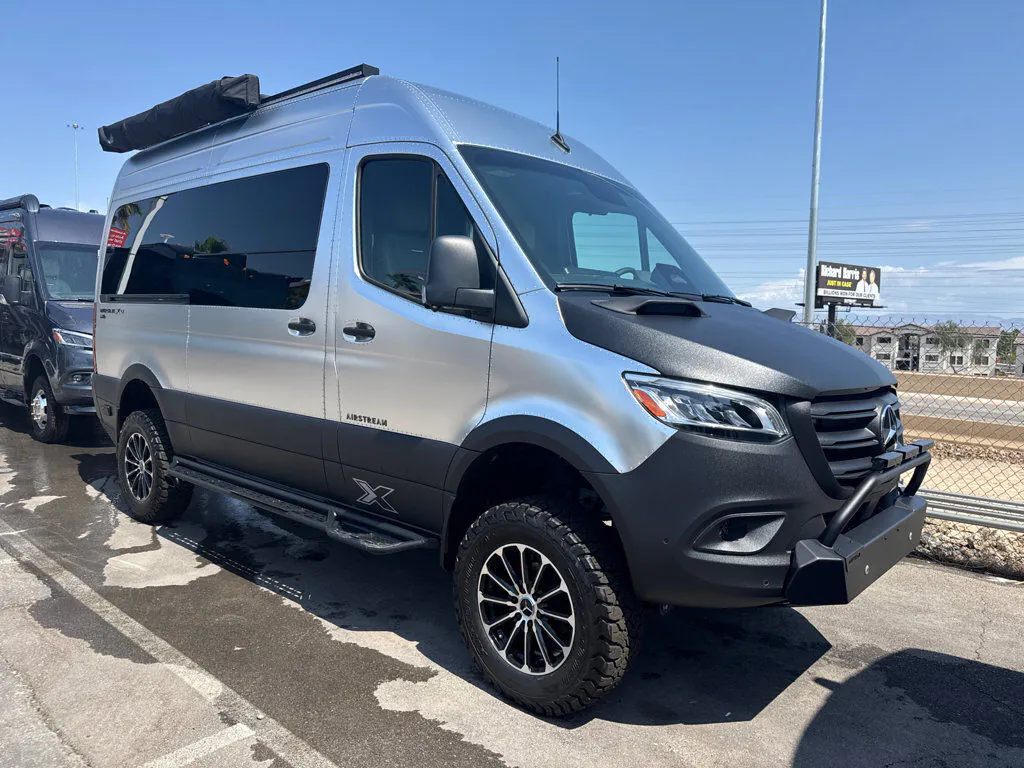 2026 Airstream Interstate 19GTX - Photo 3