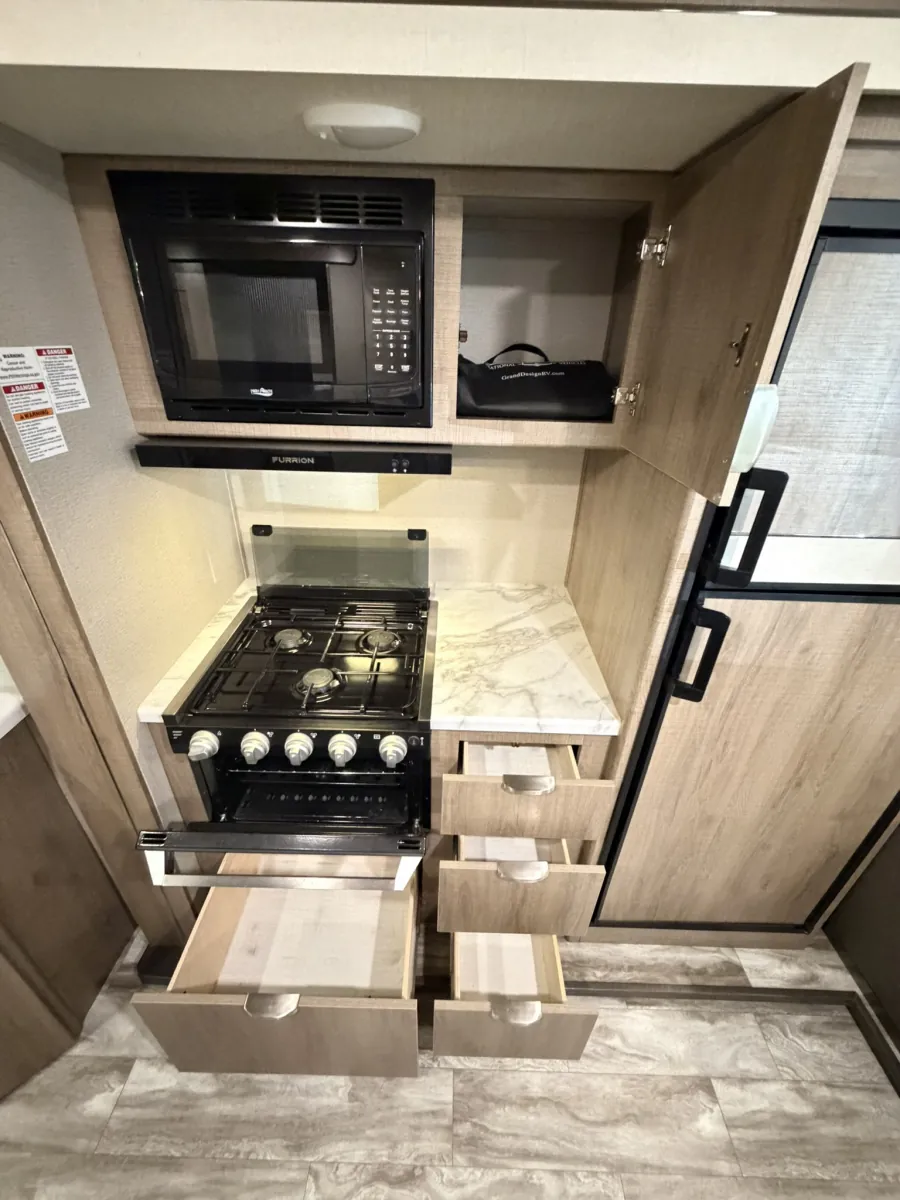 2021 Grand Design Imagine XLS 22MLE, Photos photo 23