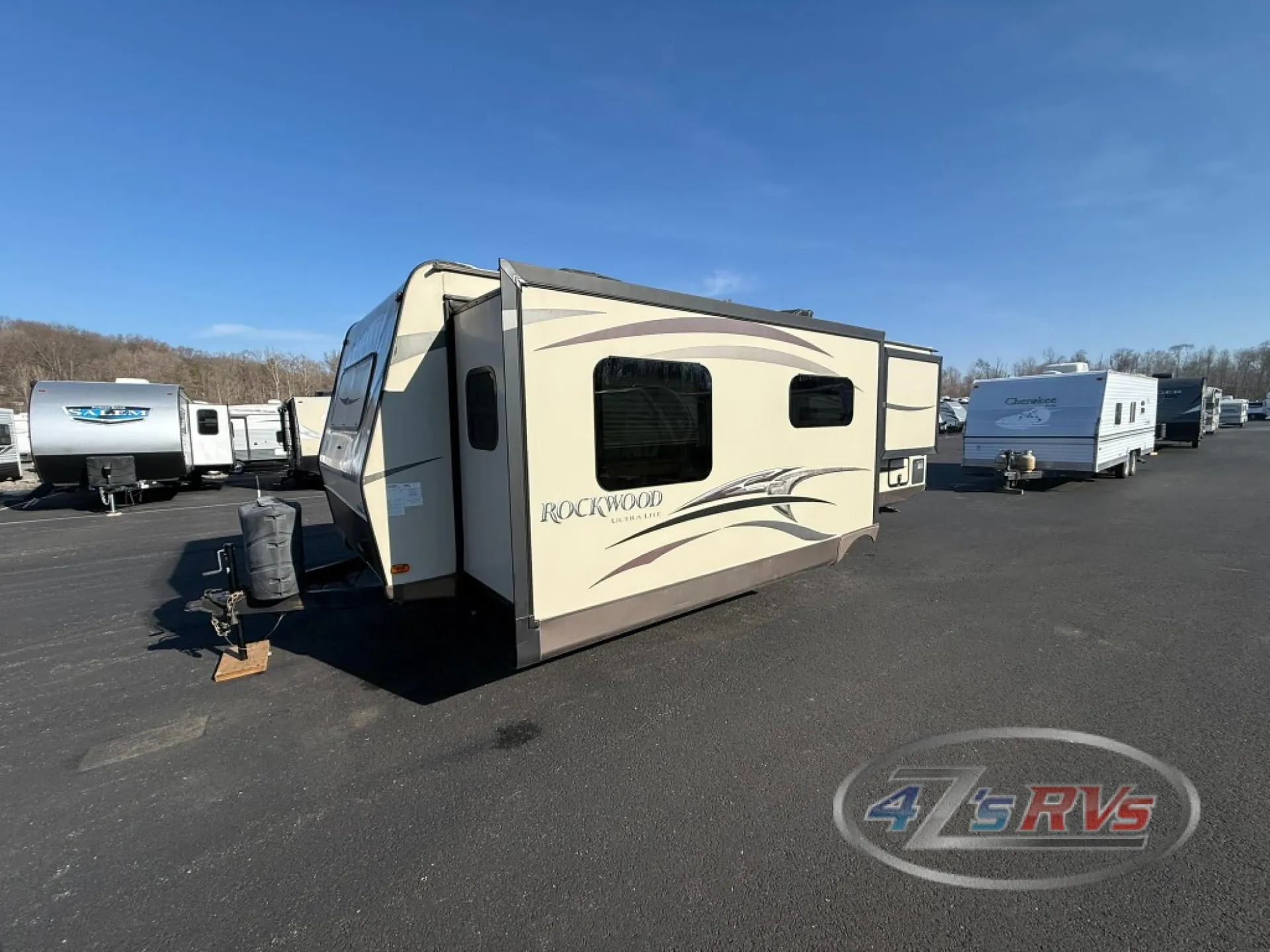 2015 Forest River Rockwood Ultra Lite 2608WS - Photo 4