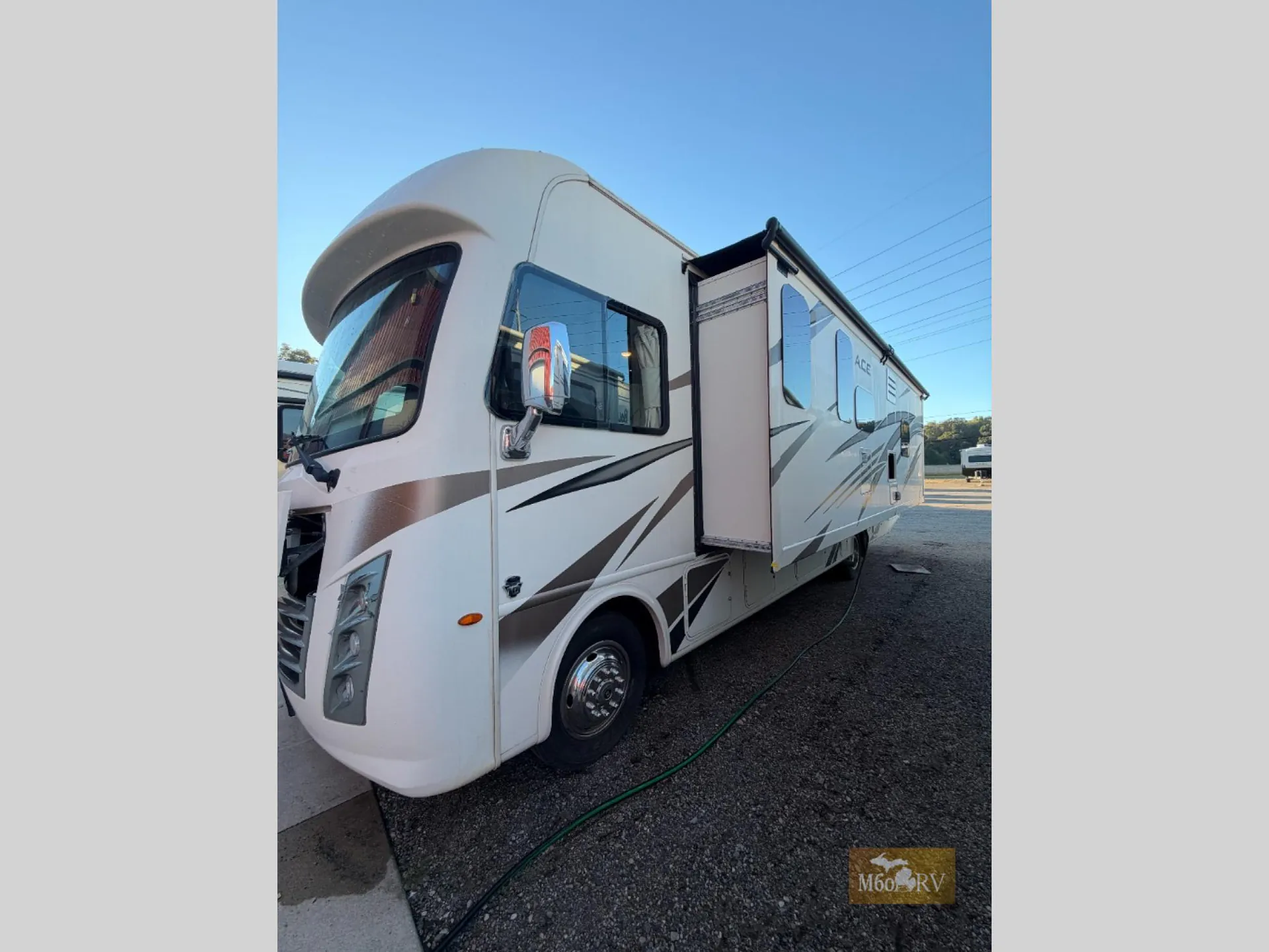 2017 Thor Motor Coach A.C.E 27.2 - Photo 4
