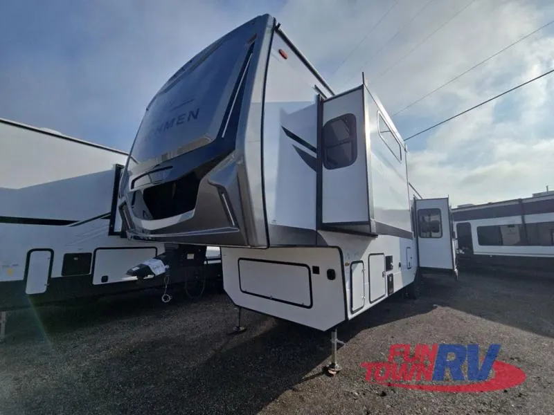 2027 Coachmen Brookstone 395DBL - Photo 4