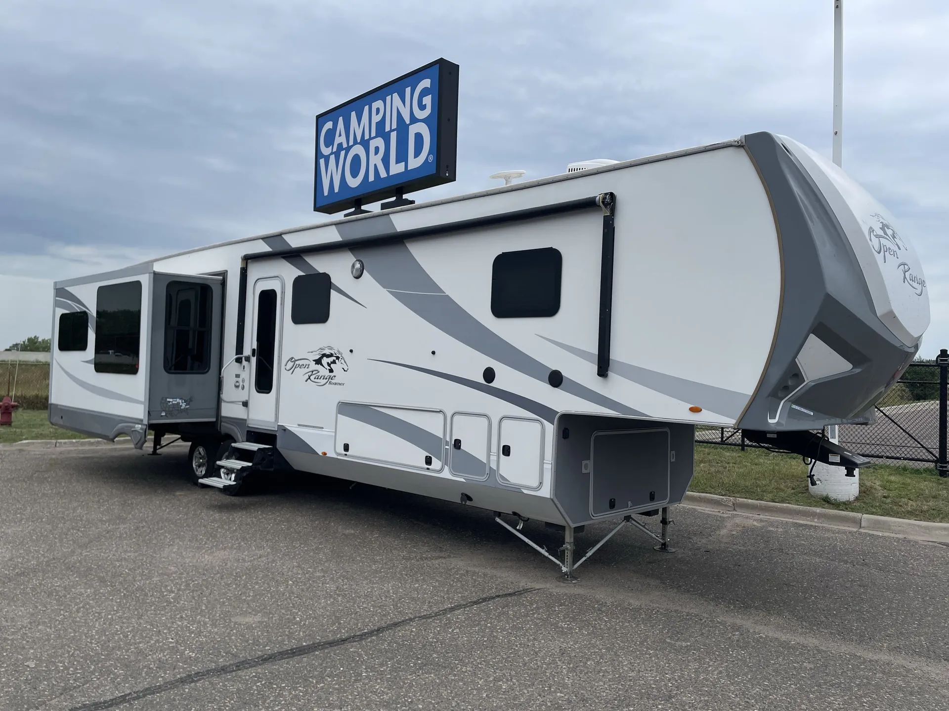 2018 Highland Ridge Open Range 371MBH - Photo 2