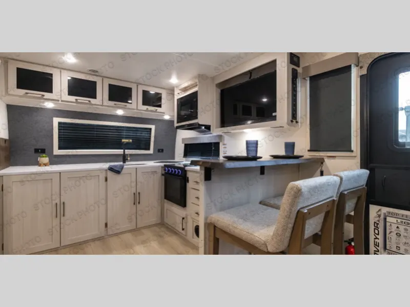 2027 Forest River Grand Surveyor 268FKBS - Photo 4
