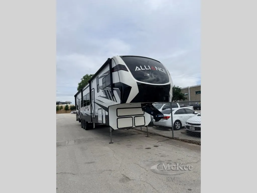 2021 Alliance RV Valor 36V11 - Photo 2