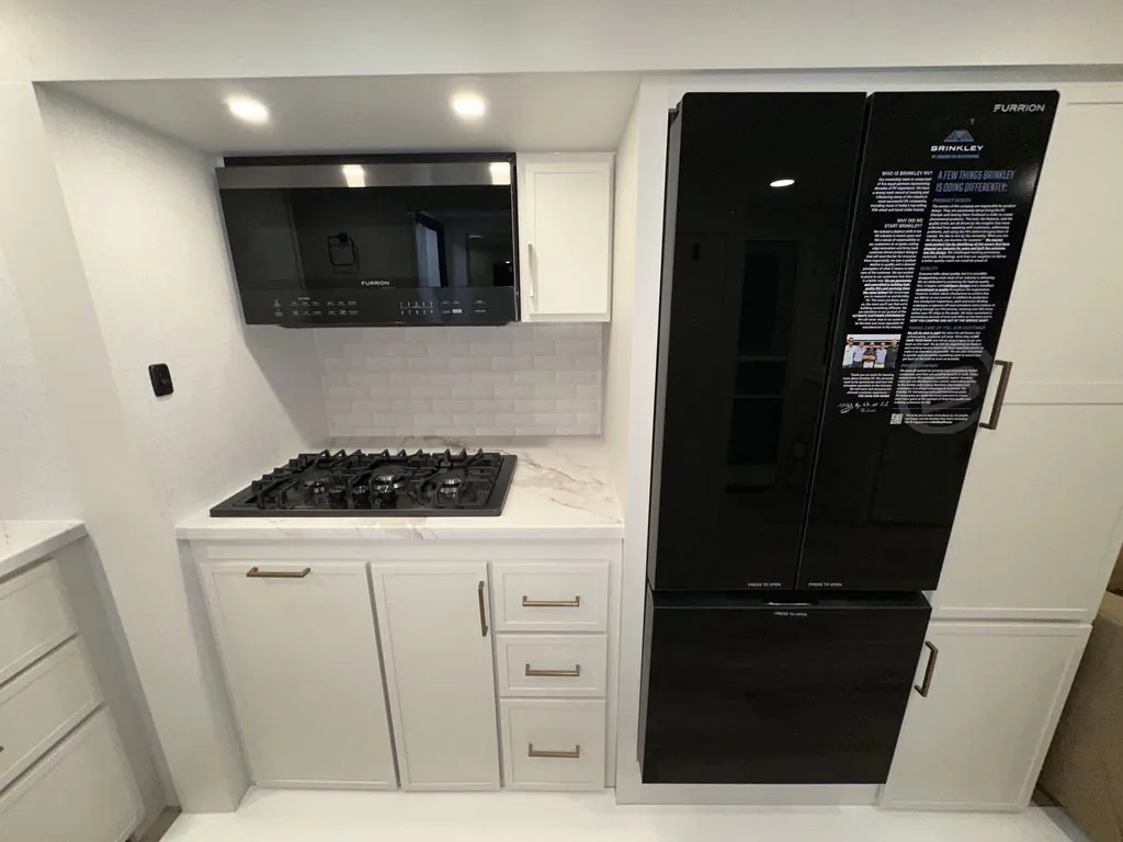 2026 Brinkley Model Ix 23X, Photos photo 14