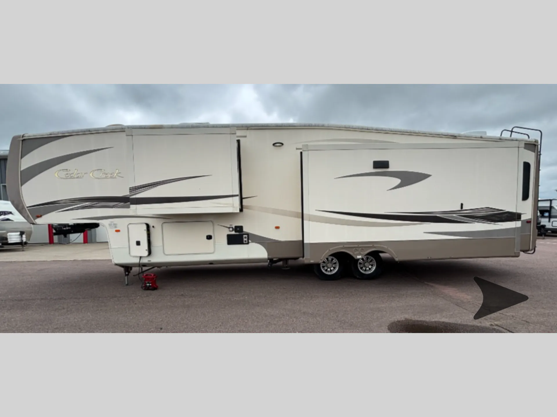 2016 Forest River Cedar Creek Hathaway Edition 38FB2 — Photo 7