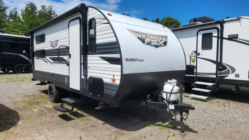 2022 Forest River Wildwood FSX 176QBHK - Photo 2