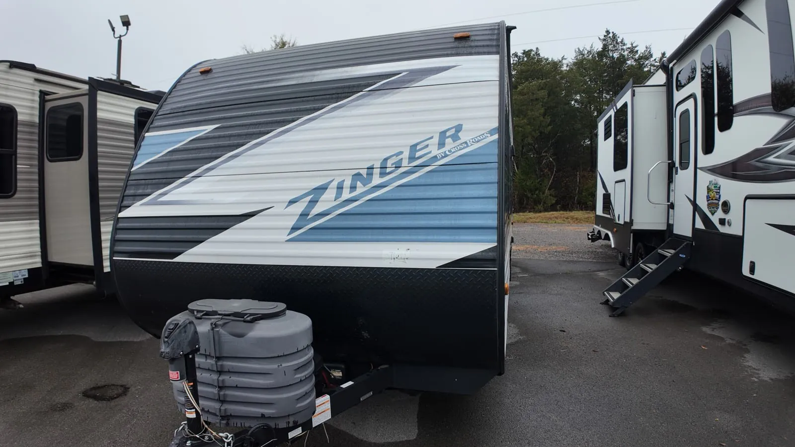 2025 CrossRoads Zinger Lite 259FL - Photo 3