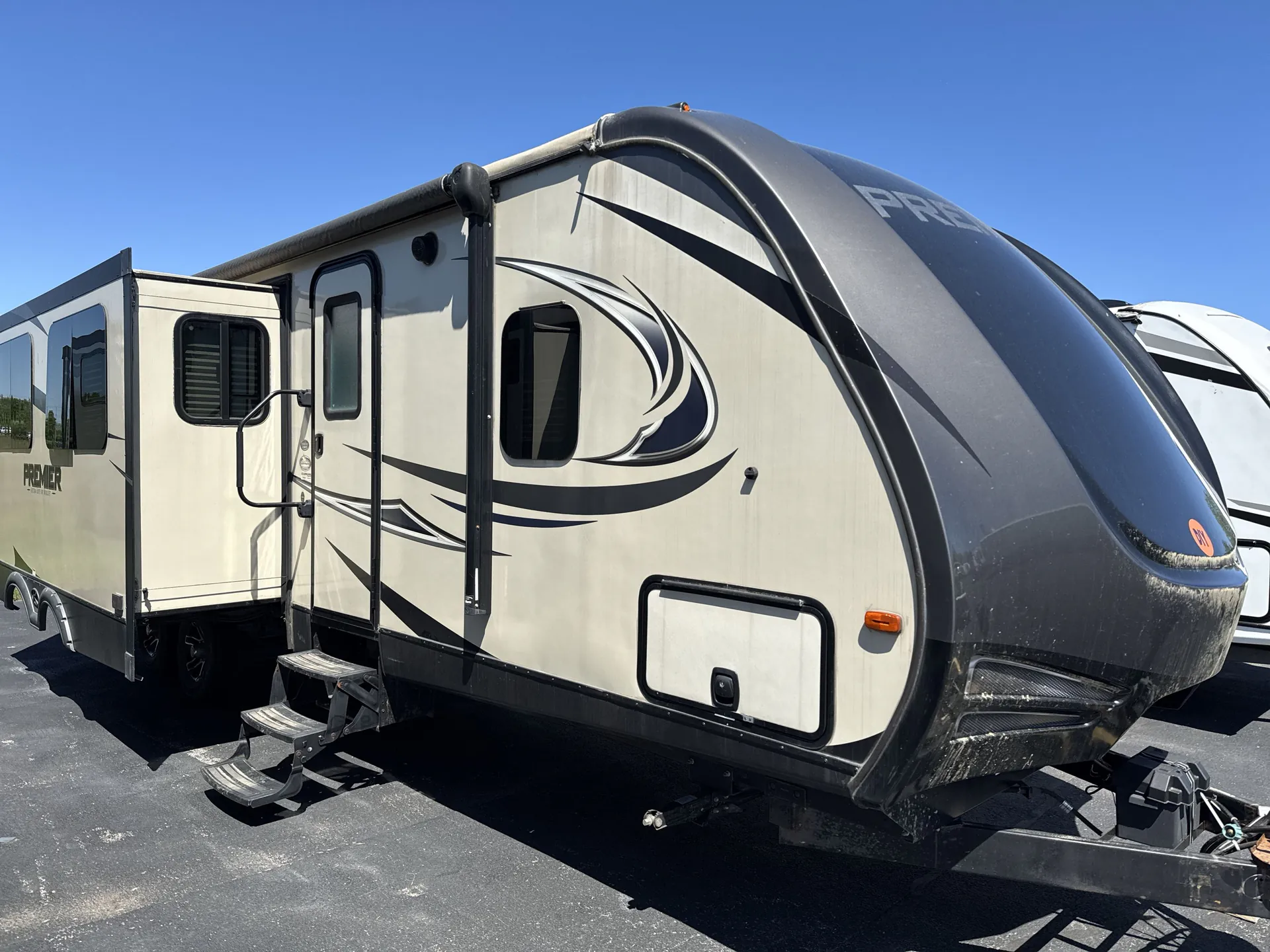 2011 Keystone Bullet Premier 28RL - Main photo