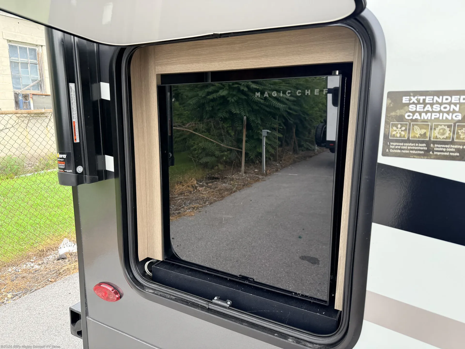 2027 Forest River Rockwood Ultra Lite 2711RK — Photo 7