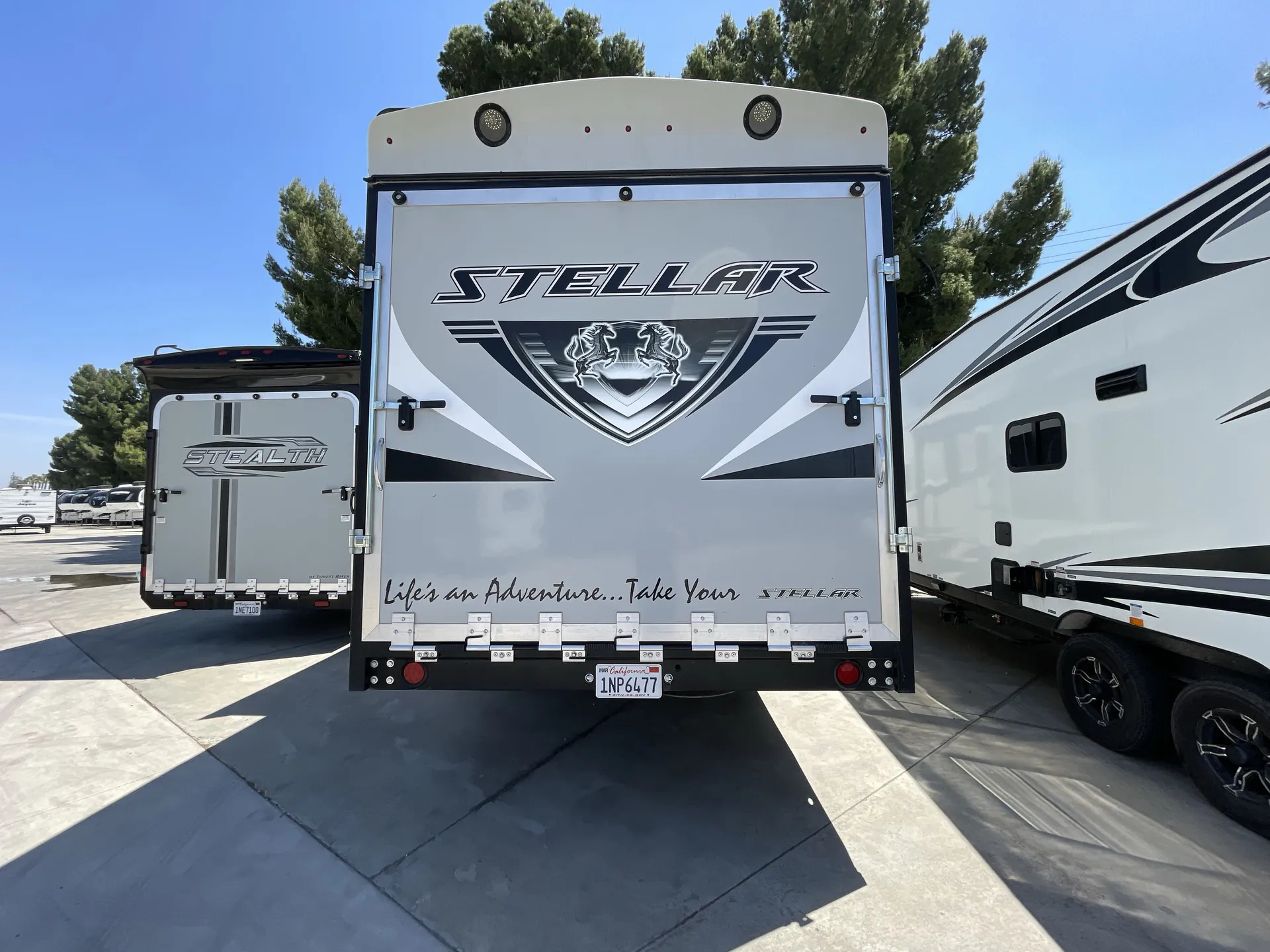 2022 Eclipse Stellar 28KSG dealer photo 7 from Camping World