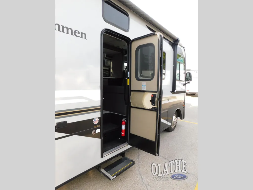 2024 Coachmen Pursuit 31BH, Photos photo 8