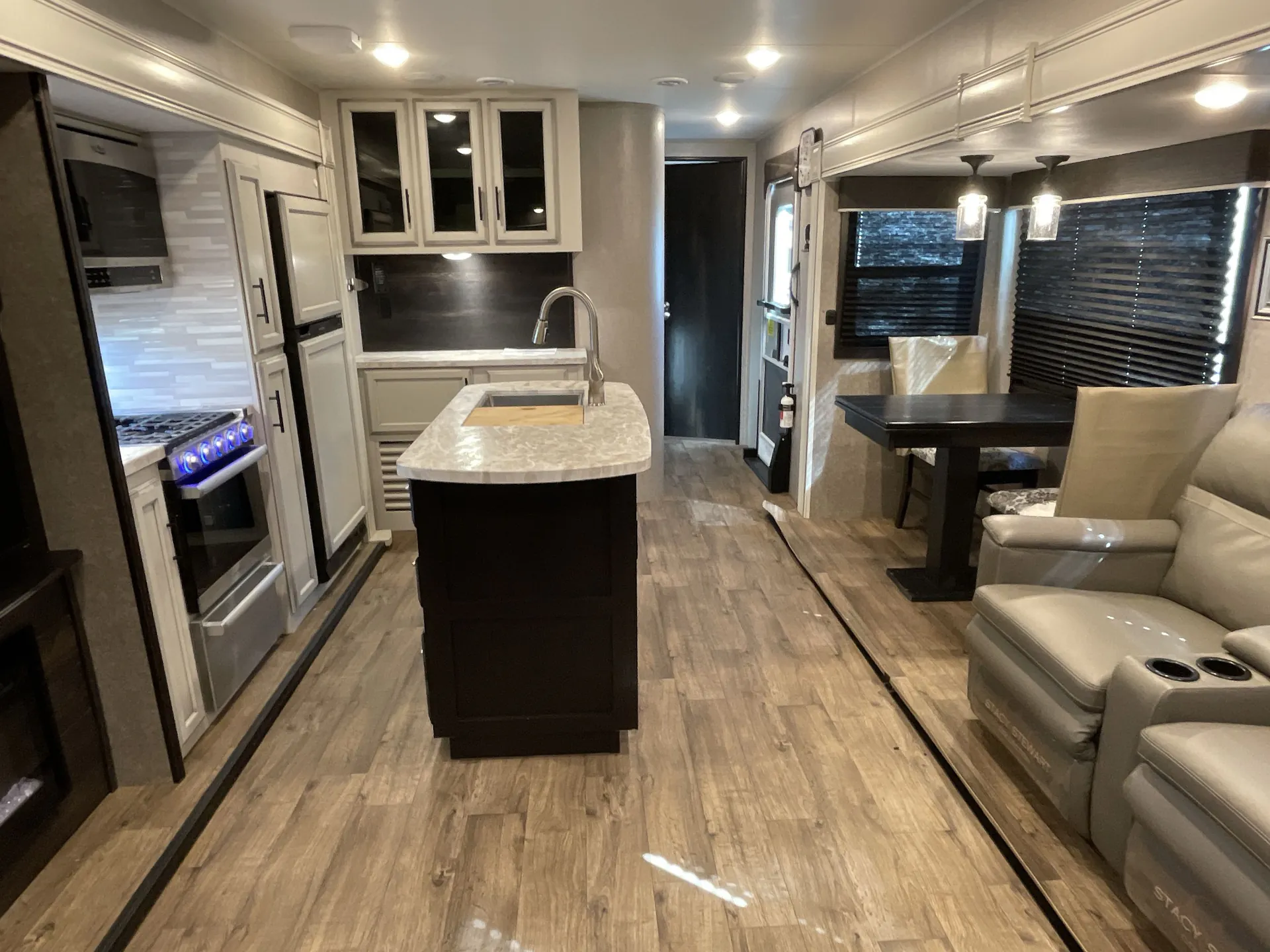 2021 Jayco Eagle HT 274CKDS — living area main