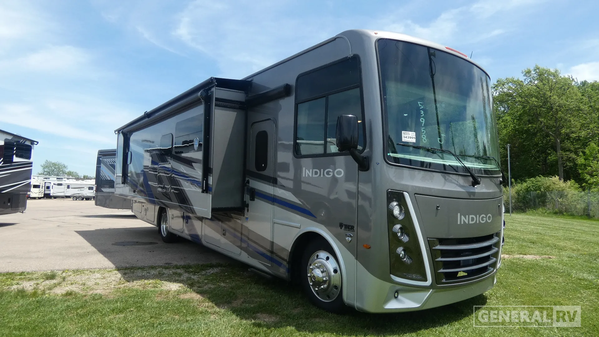 2026 Thor Motor Coach Indigo CC35 - Photo 2