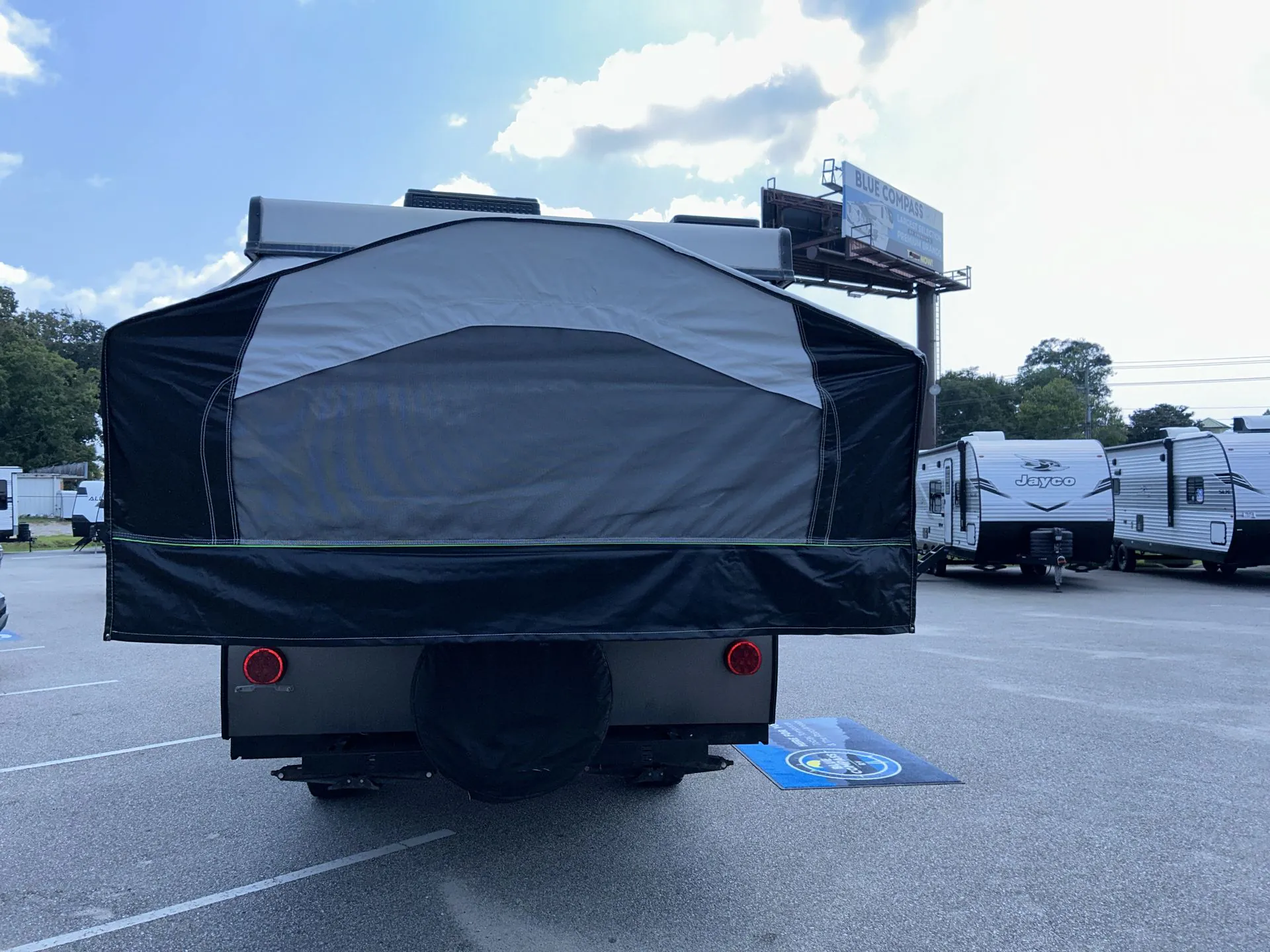 2019 Forest River RV Rockwood Freedom Series 2280 — Photo 6