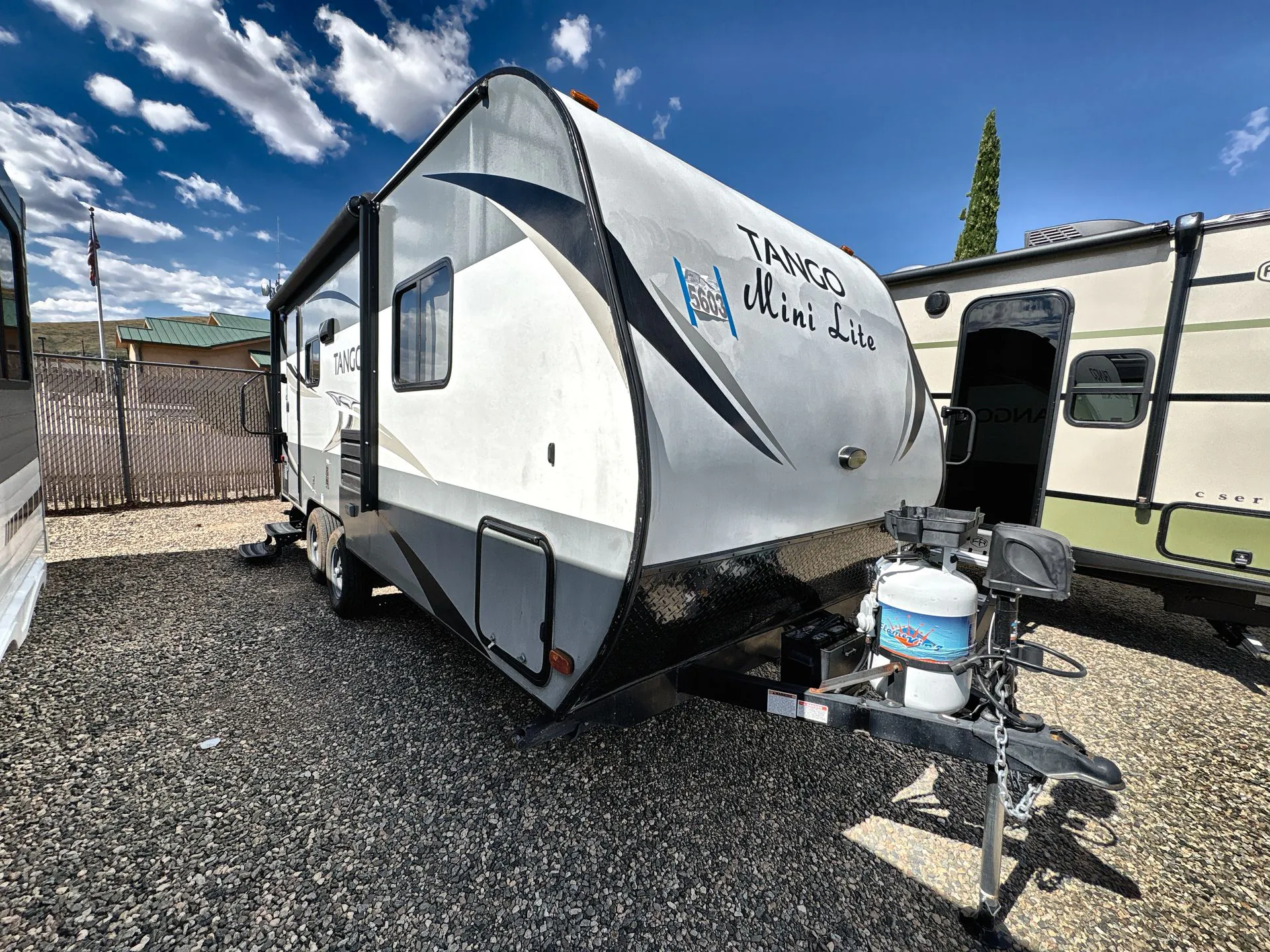 2018 Pacific Coachworks Tango Mini 18RBS - Photo 2