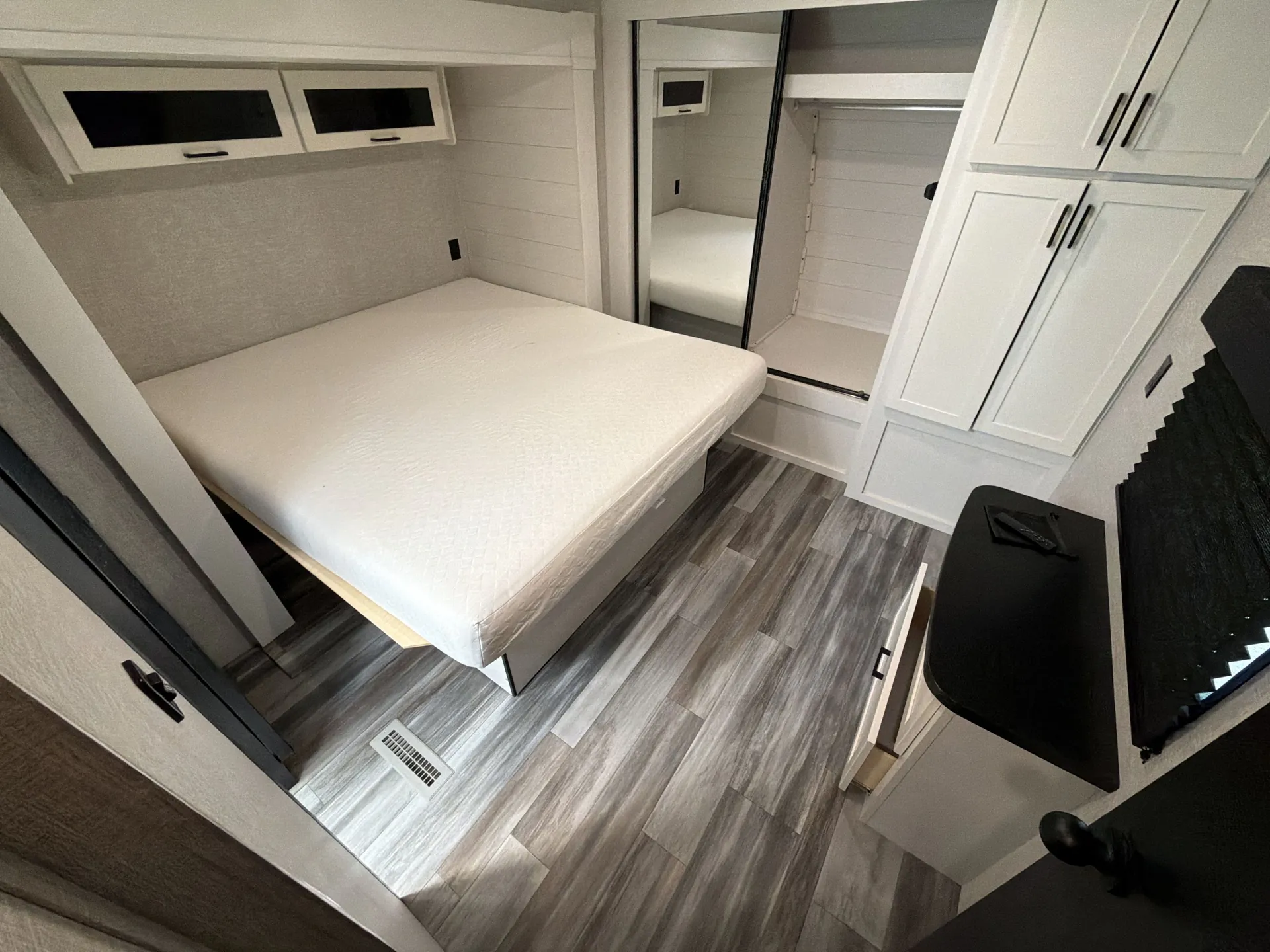 2025 Jayco Jay Flight 334RTS — living area main