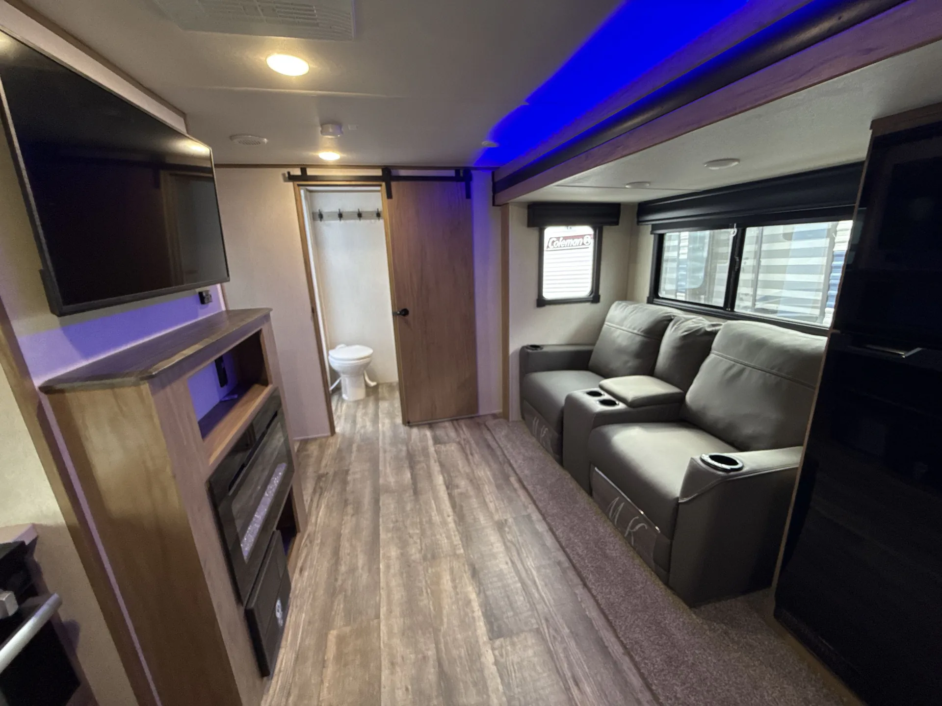 2023 Forest River Cherokee Alpha Wolf 22SW-L — living area main