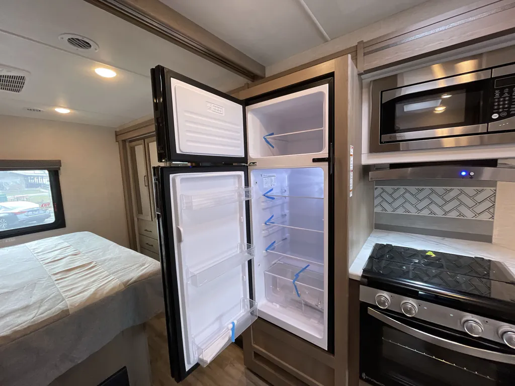 2026 Thor Motor Coach Freedom Traveler A29, Photos photo 9