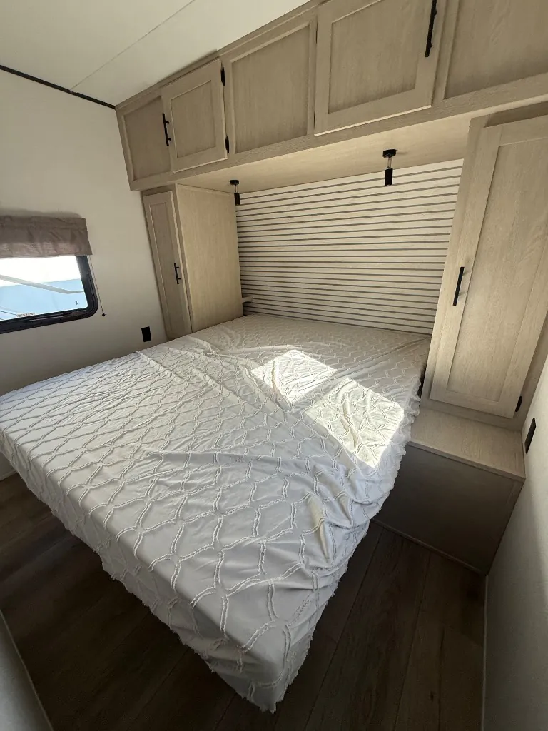 2026 Shasta RVs i-5 Edition 527BHS, Photos photo 22
