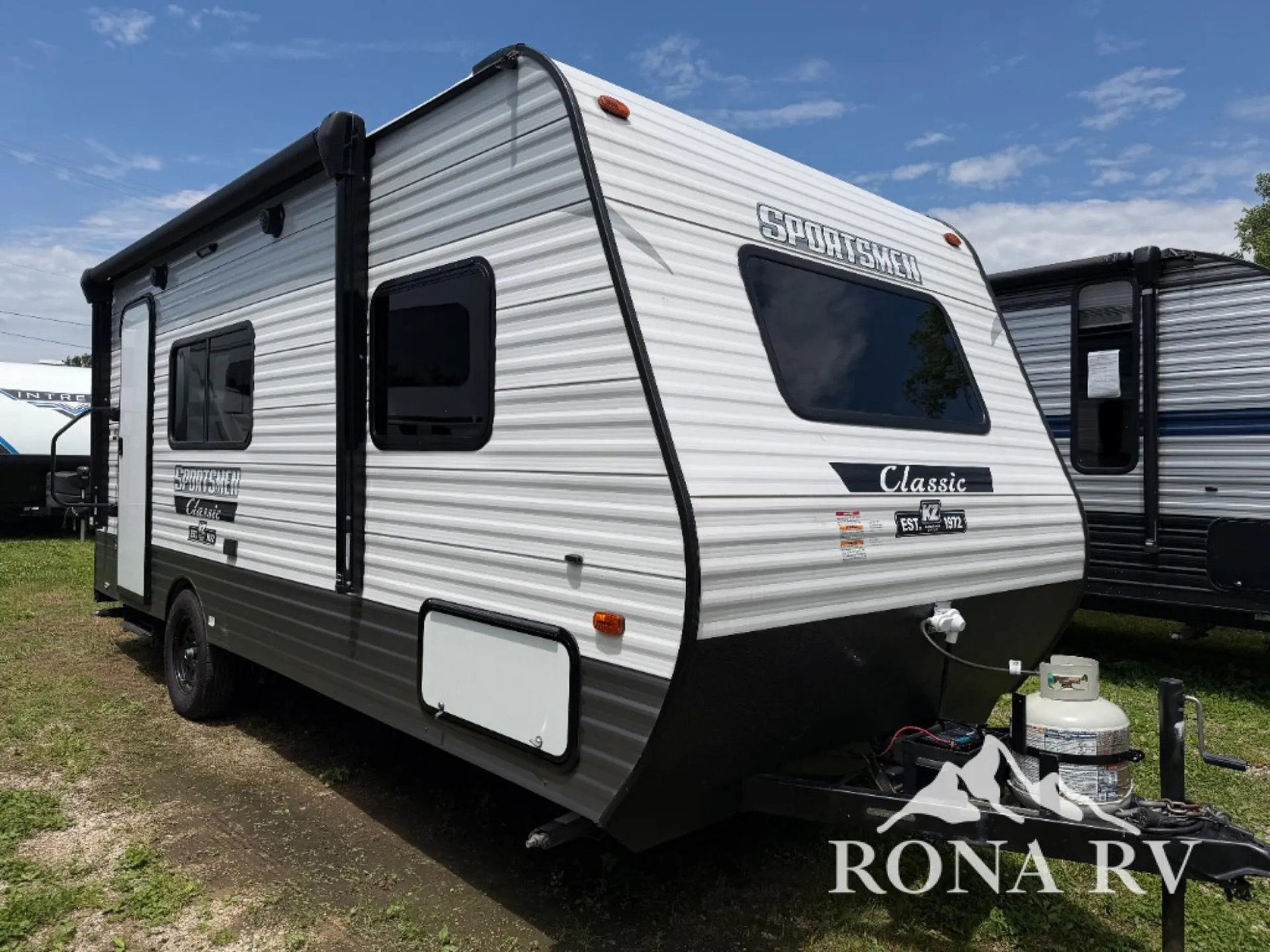 2022 K-Z Sportsmen Classic 160QB - Photo 2