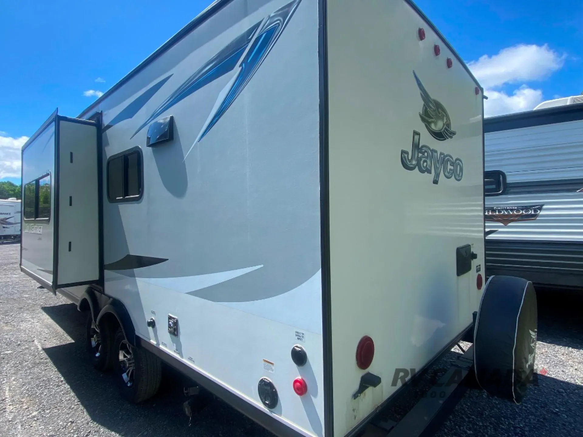 2017 Jayco Jay Feather 22FQSW - Photo 3