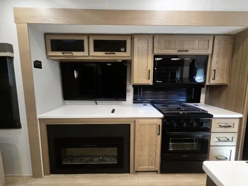 2026 Forest River Rockwood Signature R361RLS, Photos photo 9