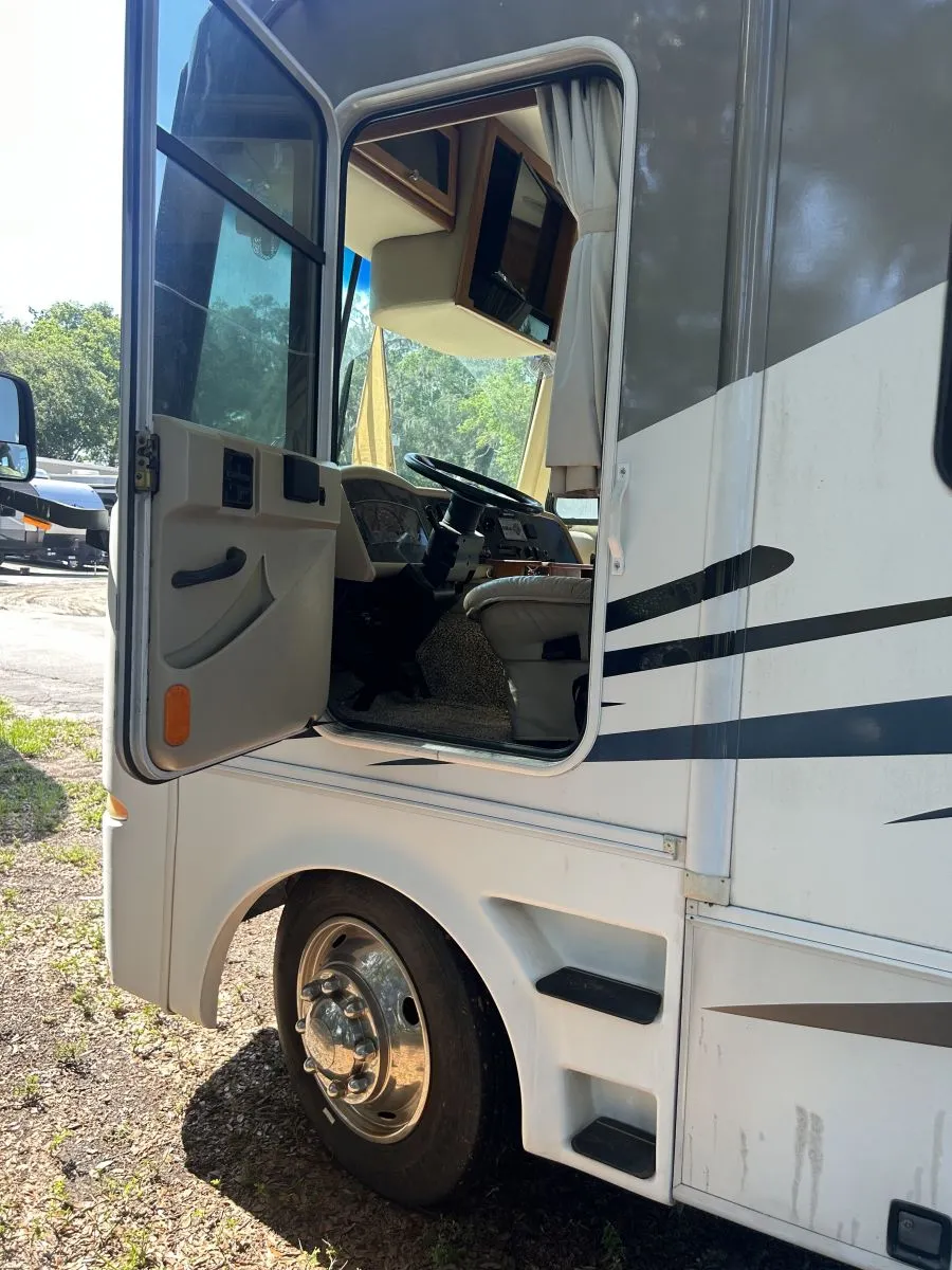 2005 Tiffin ALLEGRO 37DB - Photo 4
