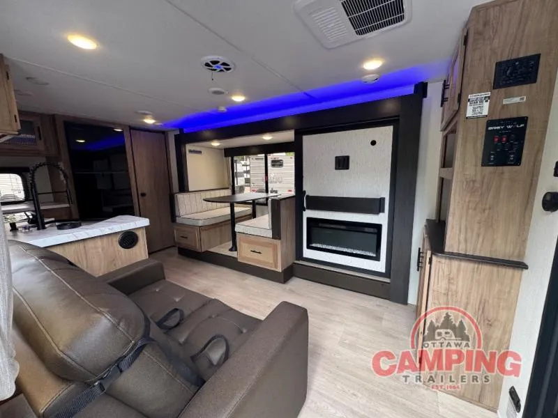 2025 Forest River Cherokee Grey Wolf 26SS - Photo 3