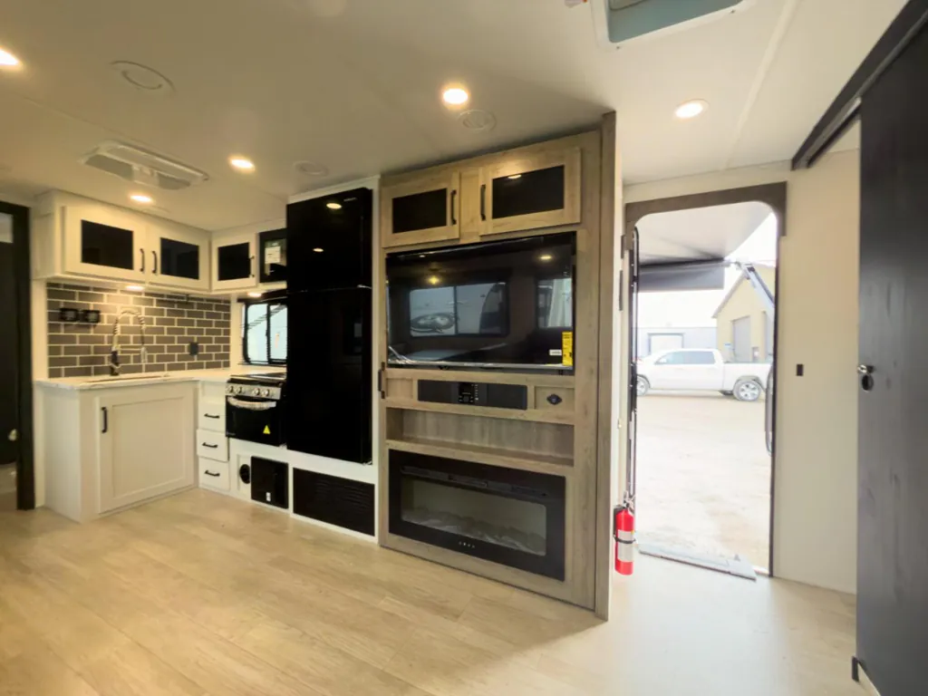 2026 Forest River Solaire 3150TBSS, Photos photo 38
