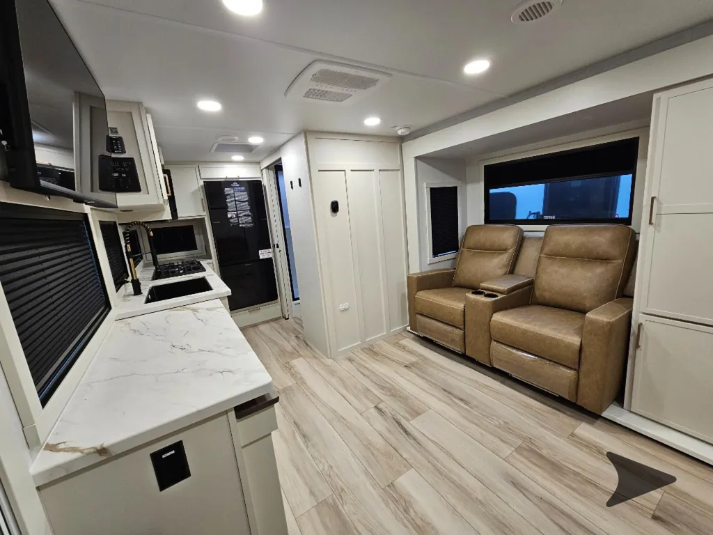 2026 Brinkley Model Ix 20X, Photos photo 11