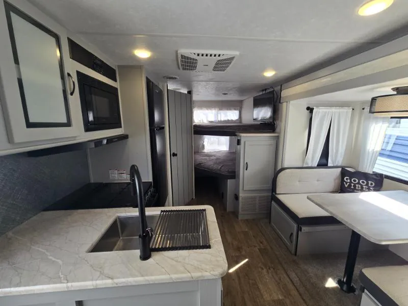 2021 Forest River Vibe 21BH - Photo 3