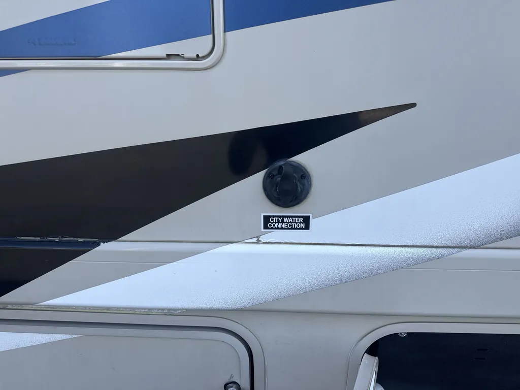 2021 Thor Motor Coach Freedom Traveler A32, Photos photo 26