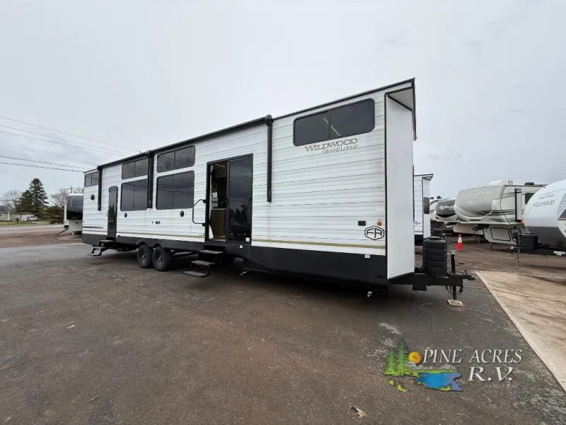 2026 Forest River Wildwood Grand Lodge 42ICE - Photo 2