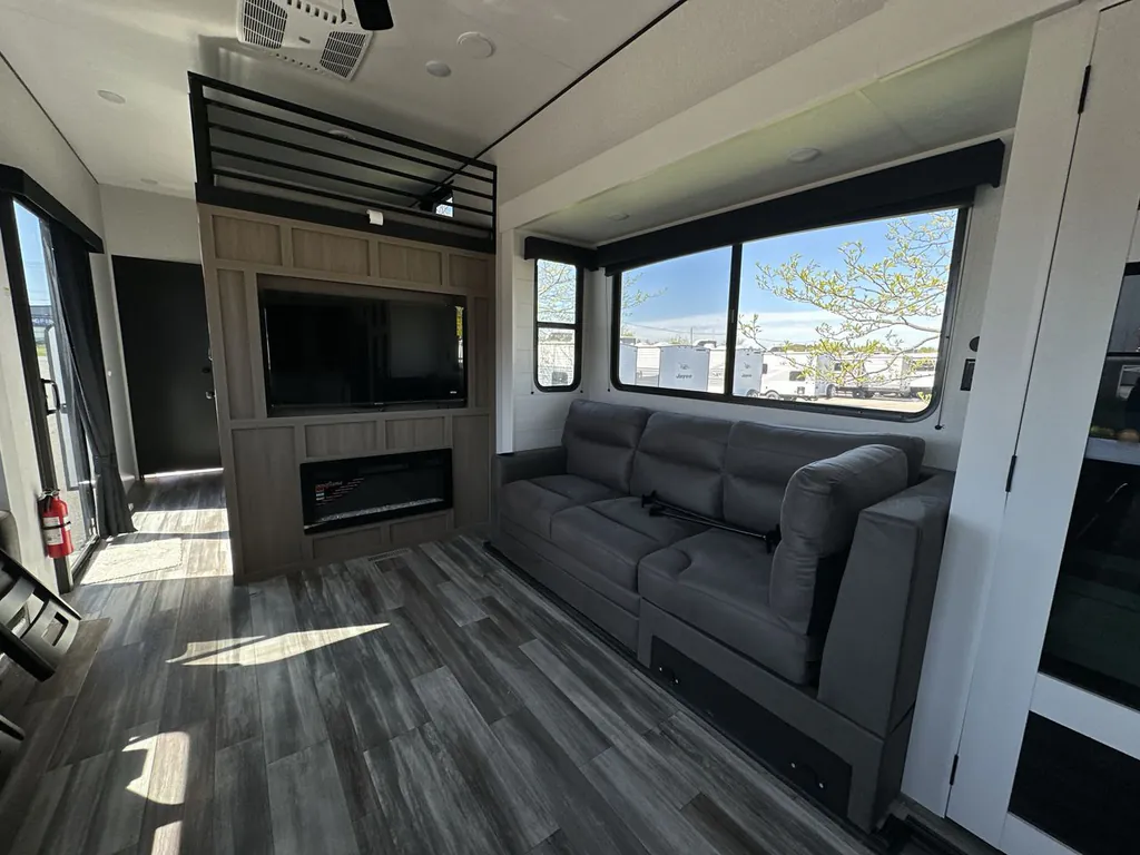 2026 Jayco Jay Flight Bungalow 404LOFT DS, Photos photo 10