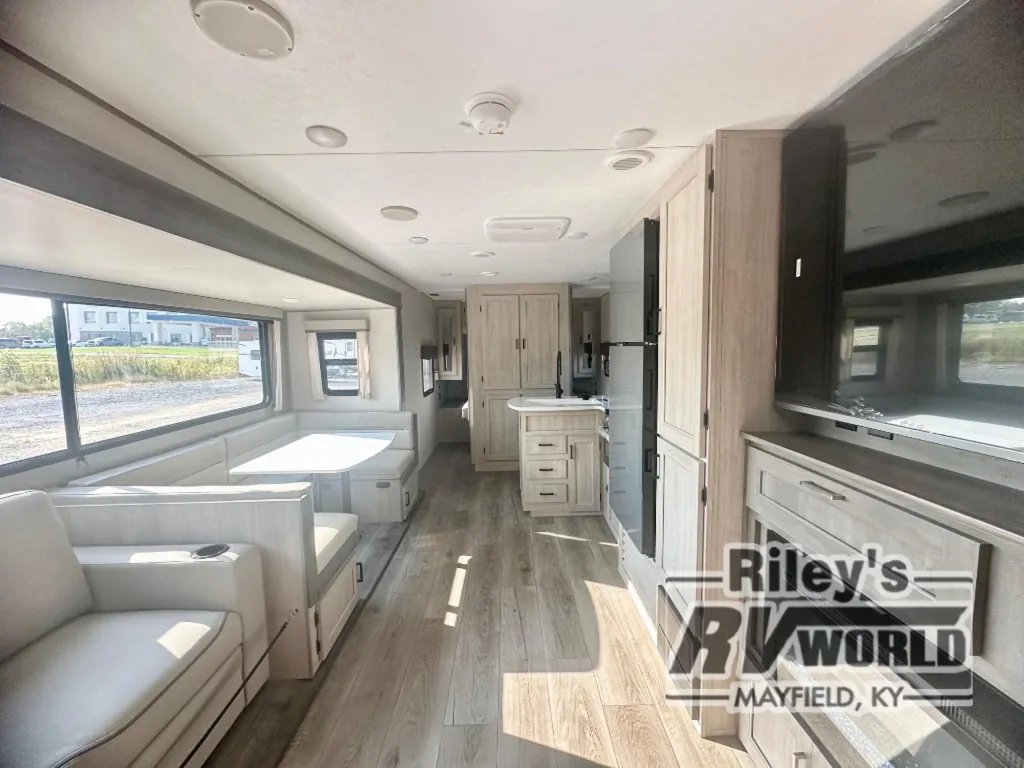2026 Coachmen Catalina Legacy Edition 273DBHCK, Photos photo 14
