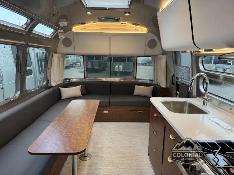 2026 Airstream Globetrotter 30RB - Photo 3