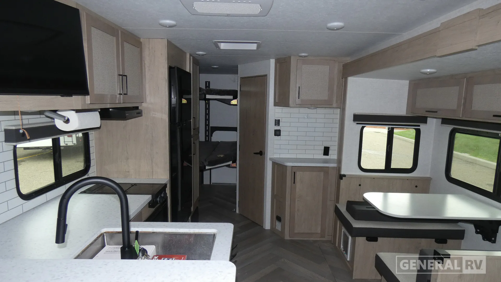 2024 Ember RV E-Series 26ETS - Photo 3