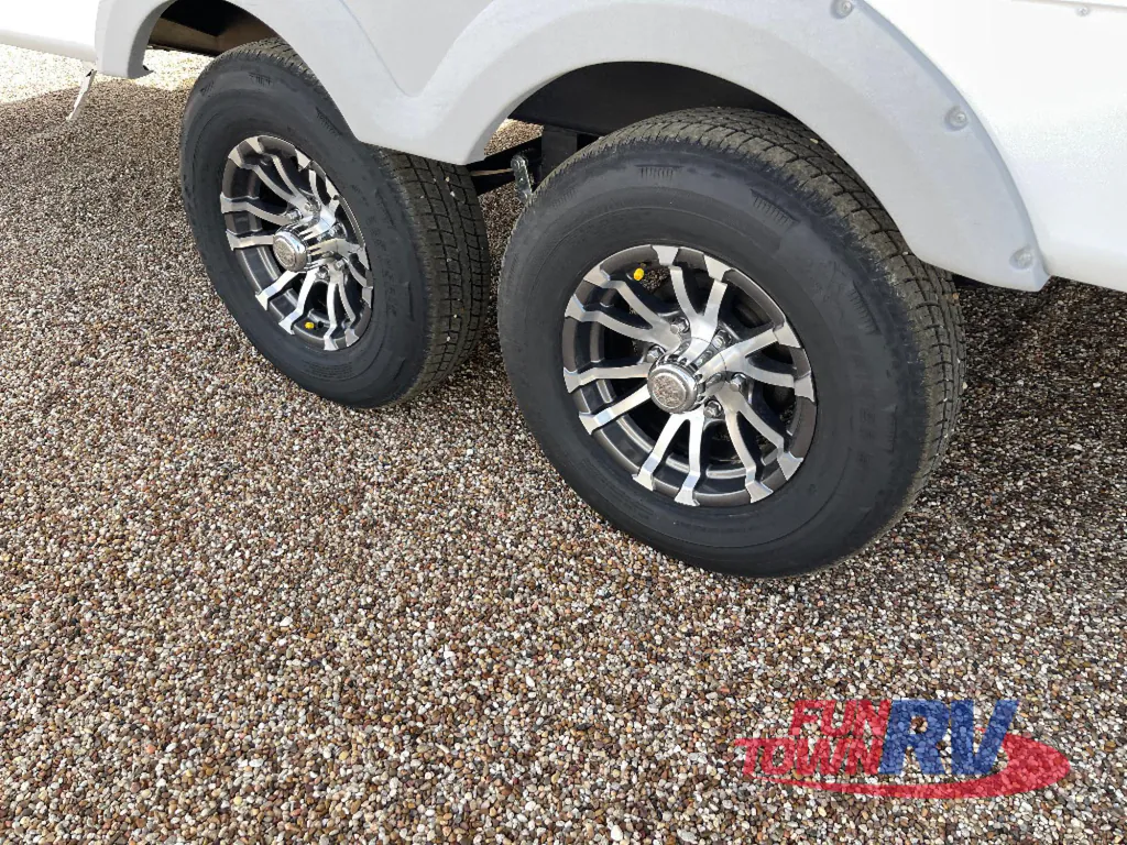 2026 Coachmen Freedom Express Select 29SE, Photos photo 9