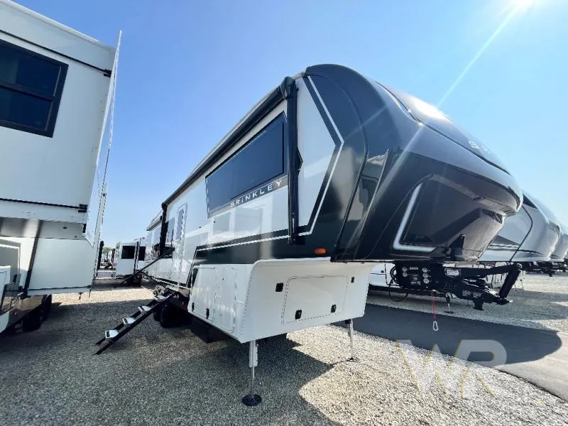 2025 Brinkley Model Z 2810 - Photo 2