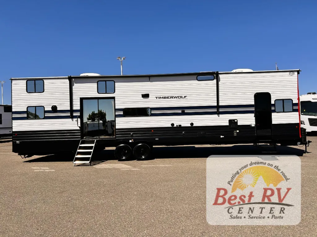 2027 Forest River Cherokee Timberwolf 39DC, Photos photo 3