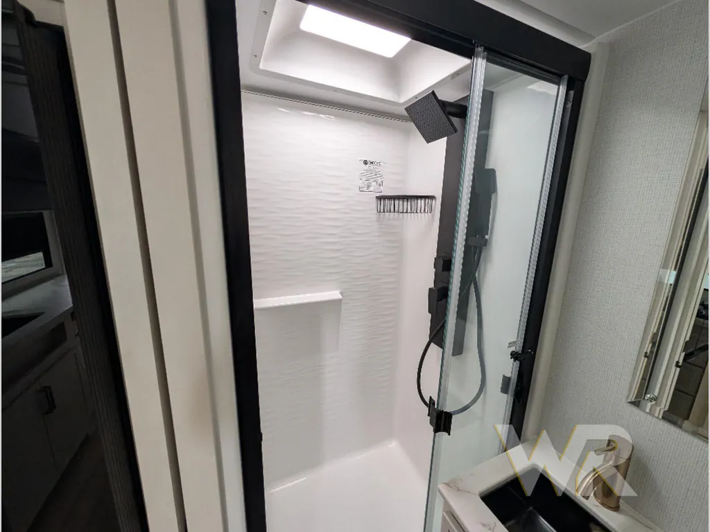 2026 Brinkley Model Ix 20X, Photos photo 37