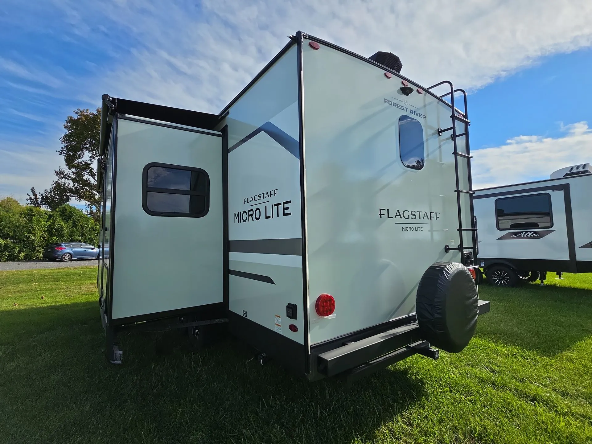 2027 Forest River Flagstaff Micro Lite 25MBR — Photo 5