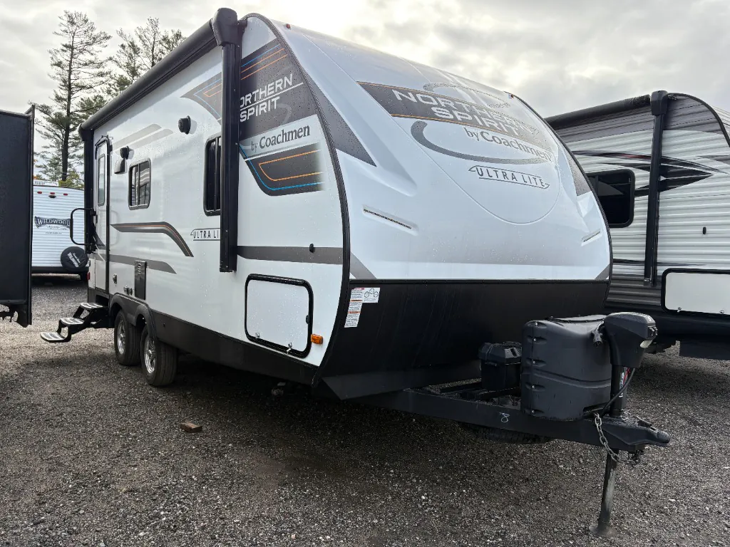 2023 Coachmen Northern Spirit Ultra Lite 1943RB - Photo 2