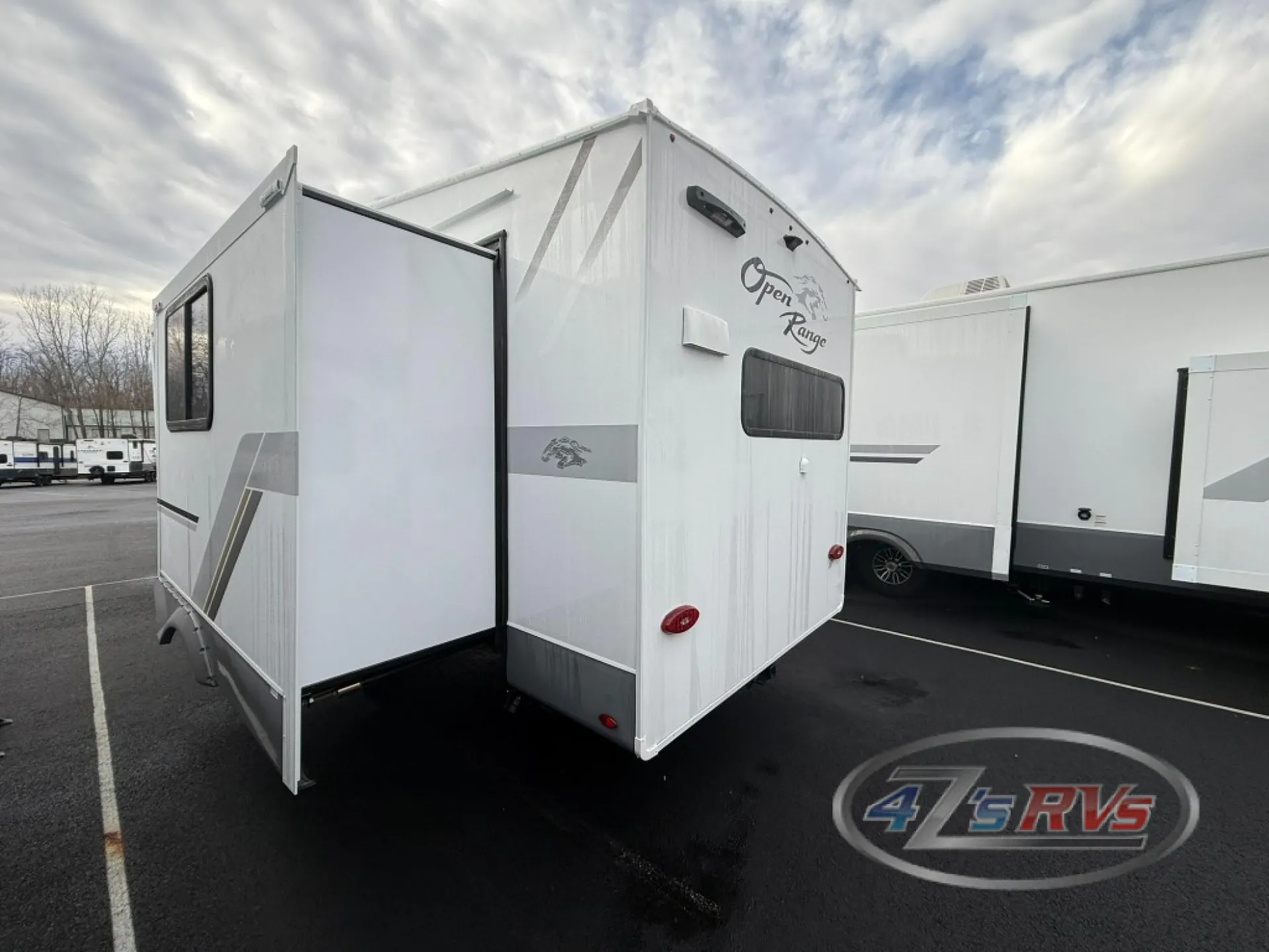 2026 Open Range RV Roamer Light Duty 24MLDS - Photo 4
