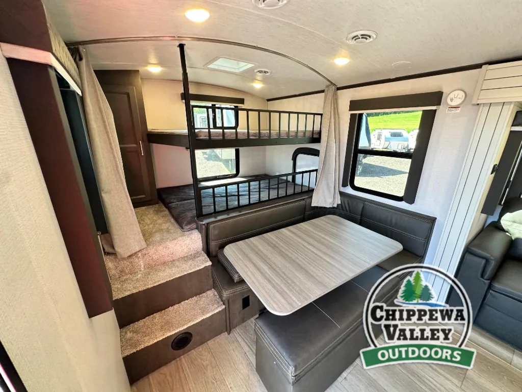 2024 Keystone RV Cougar Half-Ton 30BHS, Photos photo 18